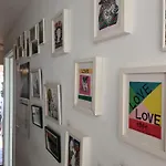 Bright, Roomy, Colourful Flat In Brighton